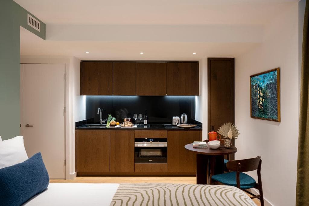 Cove Landmark Pinnacle