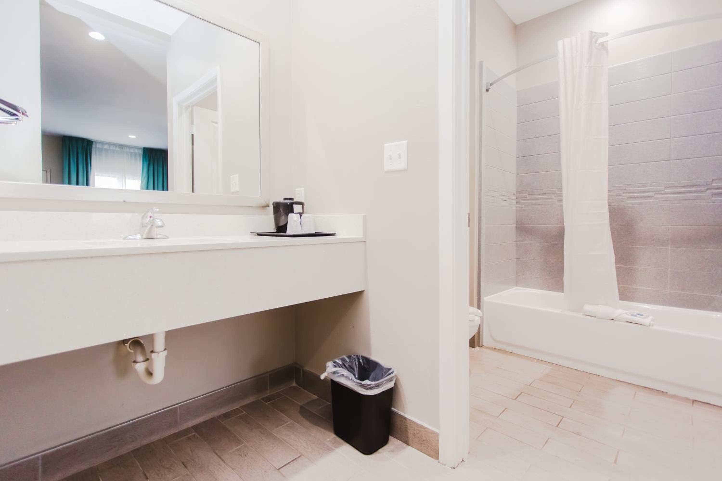 Express Inn - Spring