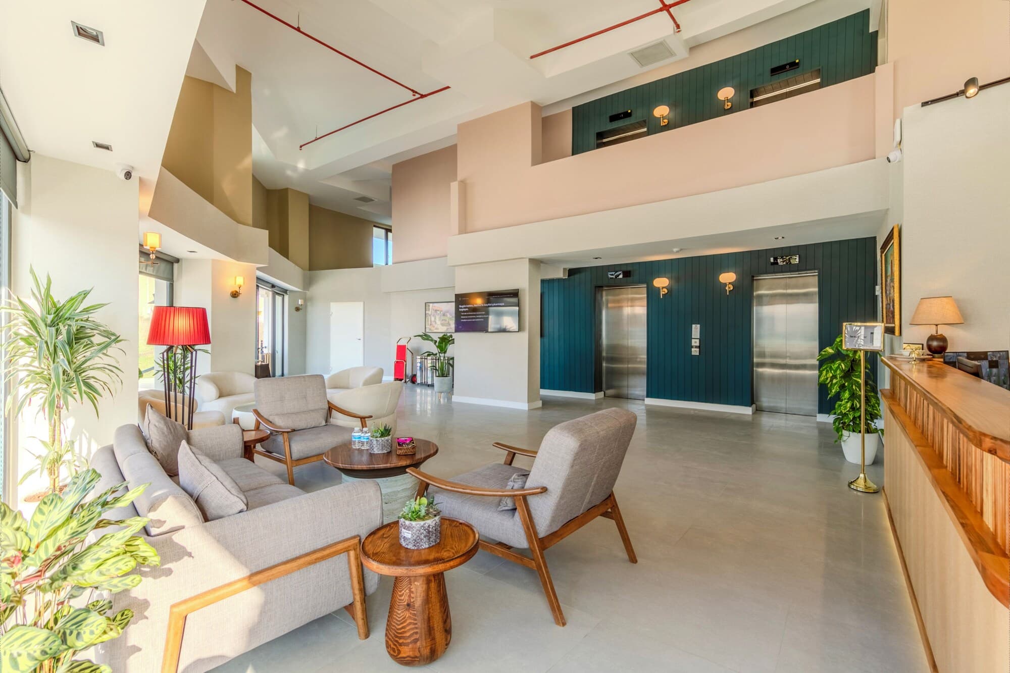 Nenessa Airport Hotel