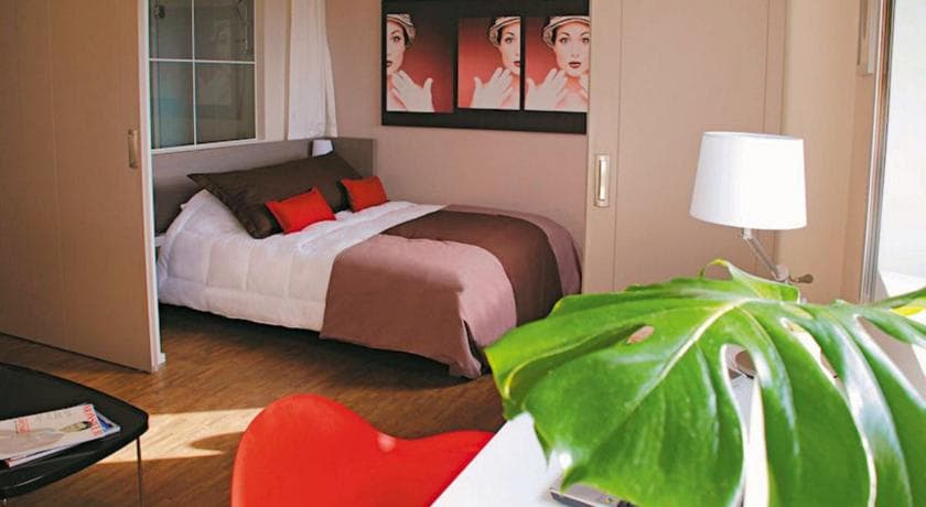 Quality Only Suites CDG