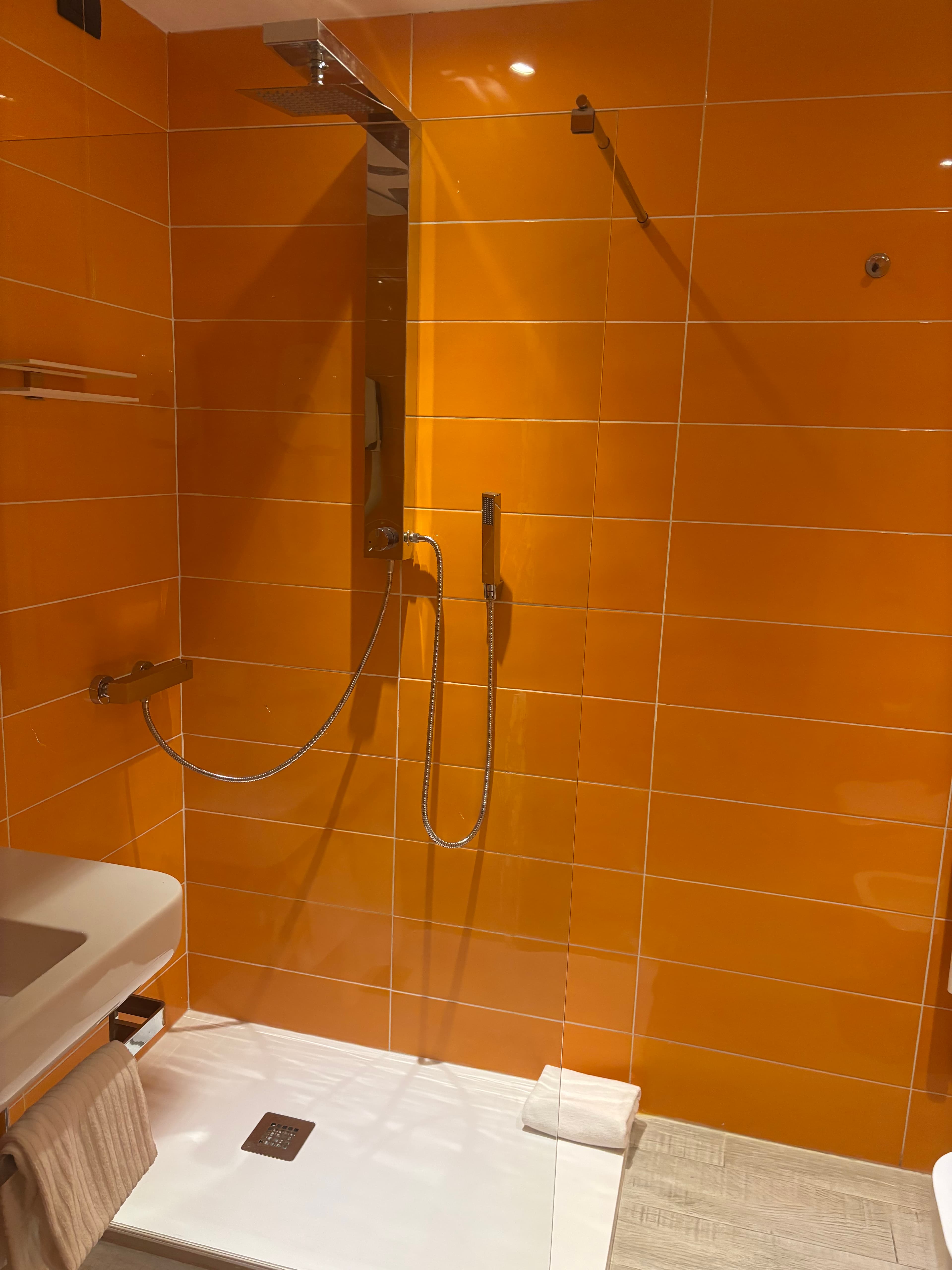 Blue Shades ApartHotel