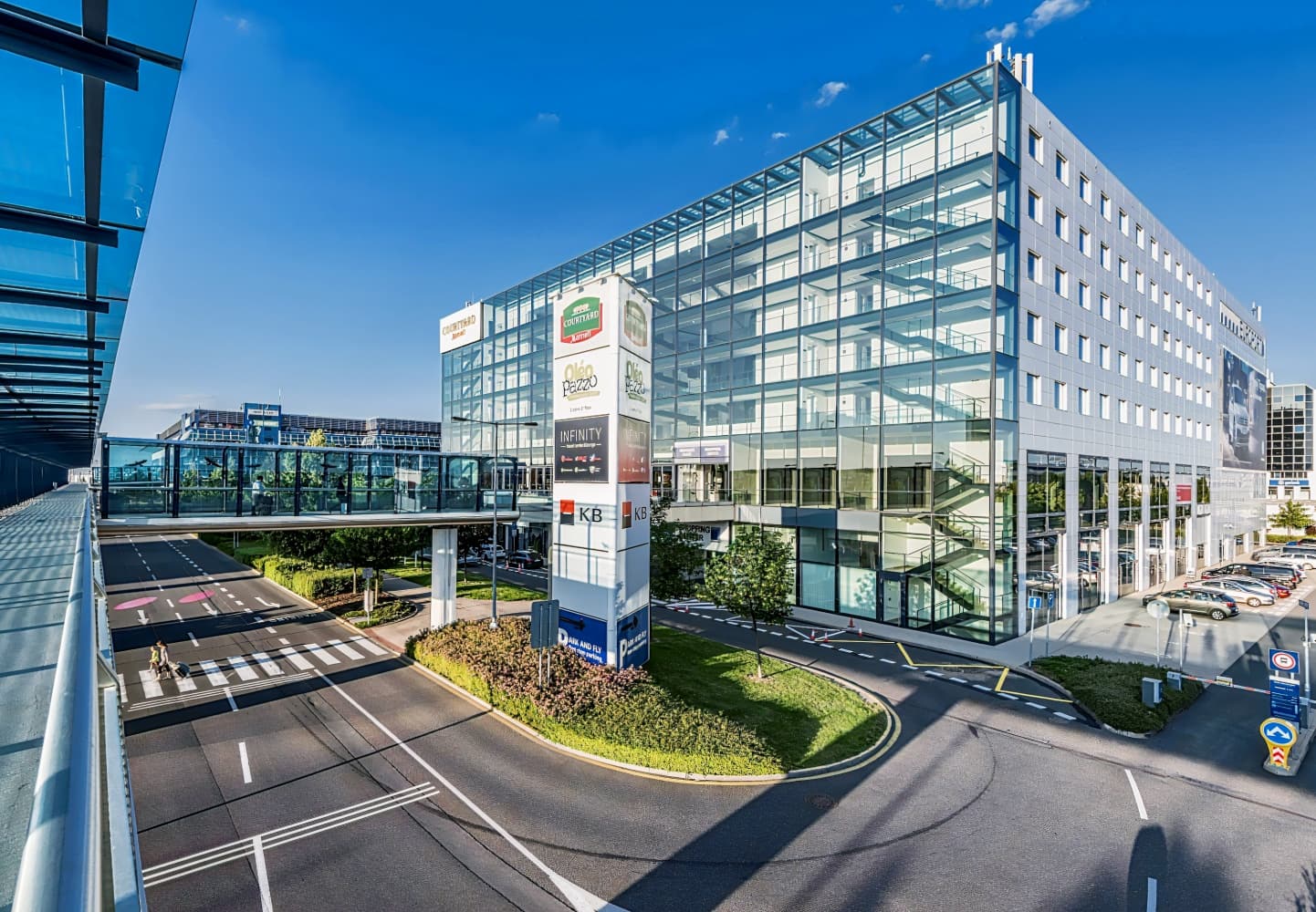 Courtyard Prague Airport