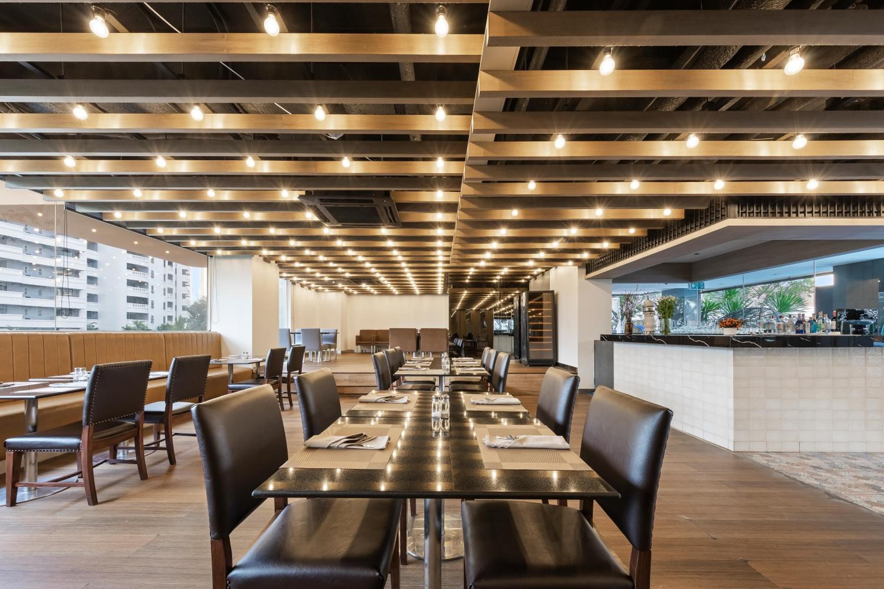 Golden Tulip Mandison Suites