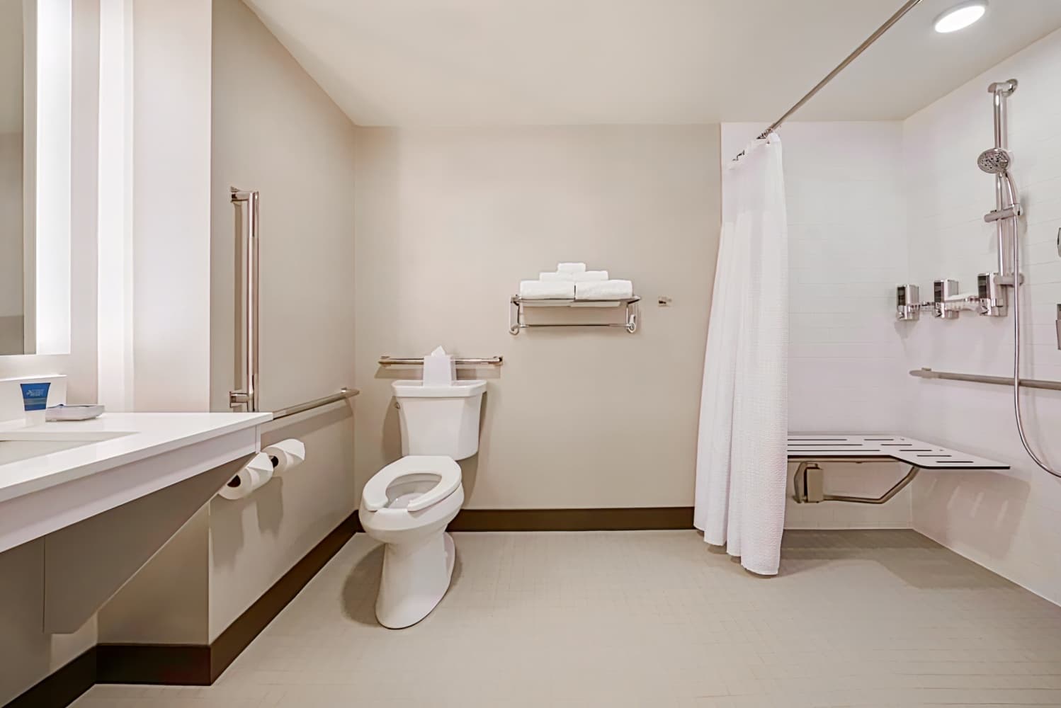 Four Points by Sheraton Toronto Airport East