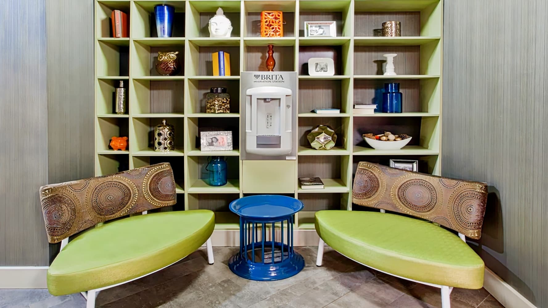 Holiday Inn Express Galleria Ballpark