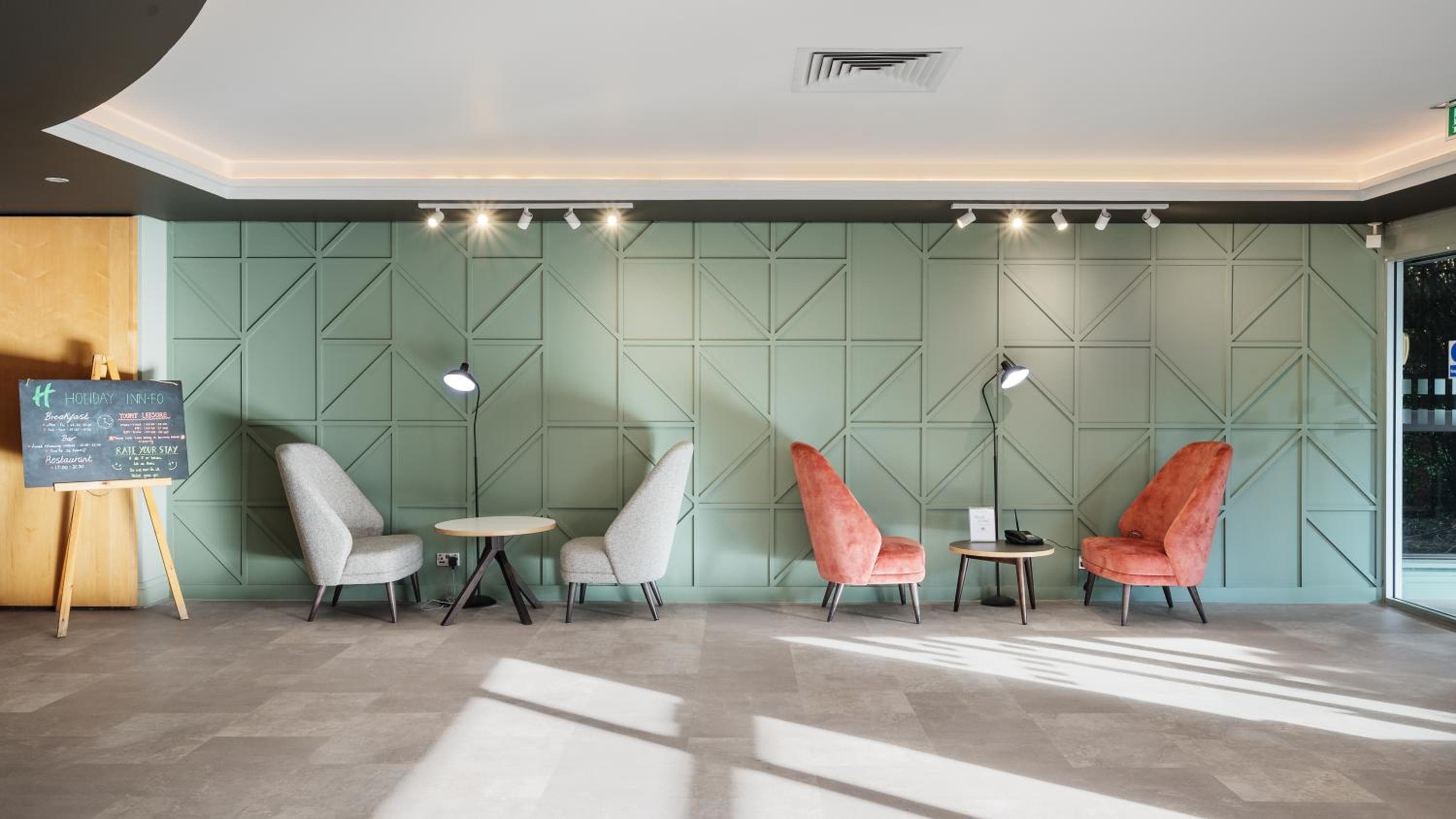 Holiday Inn Rochester - Chatham, an IHG Hotel