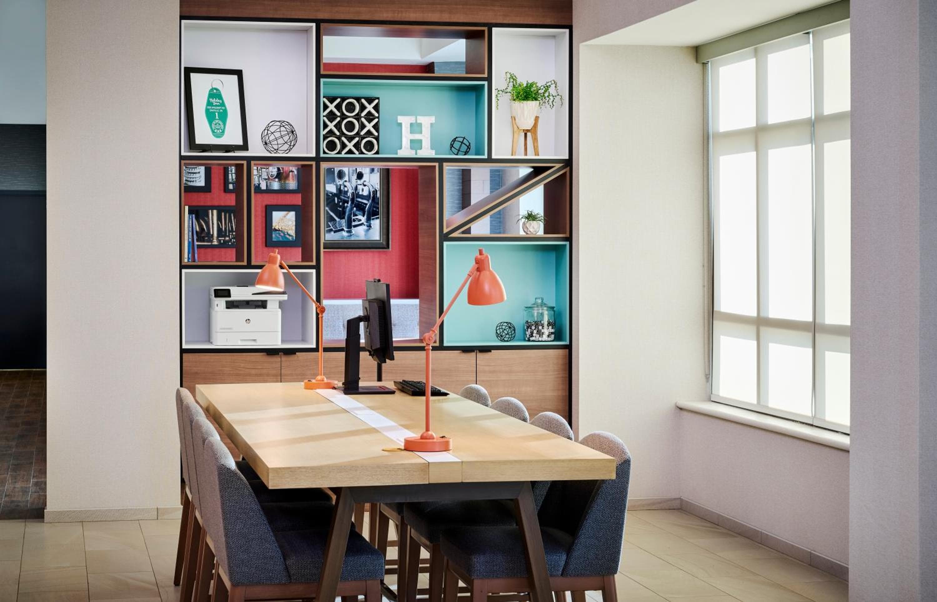 Holiday Inn & Suites Oakville at Bronte, an IHG Hotel