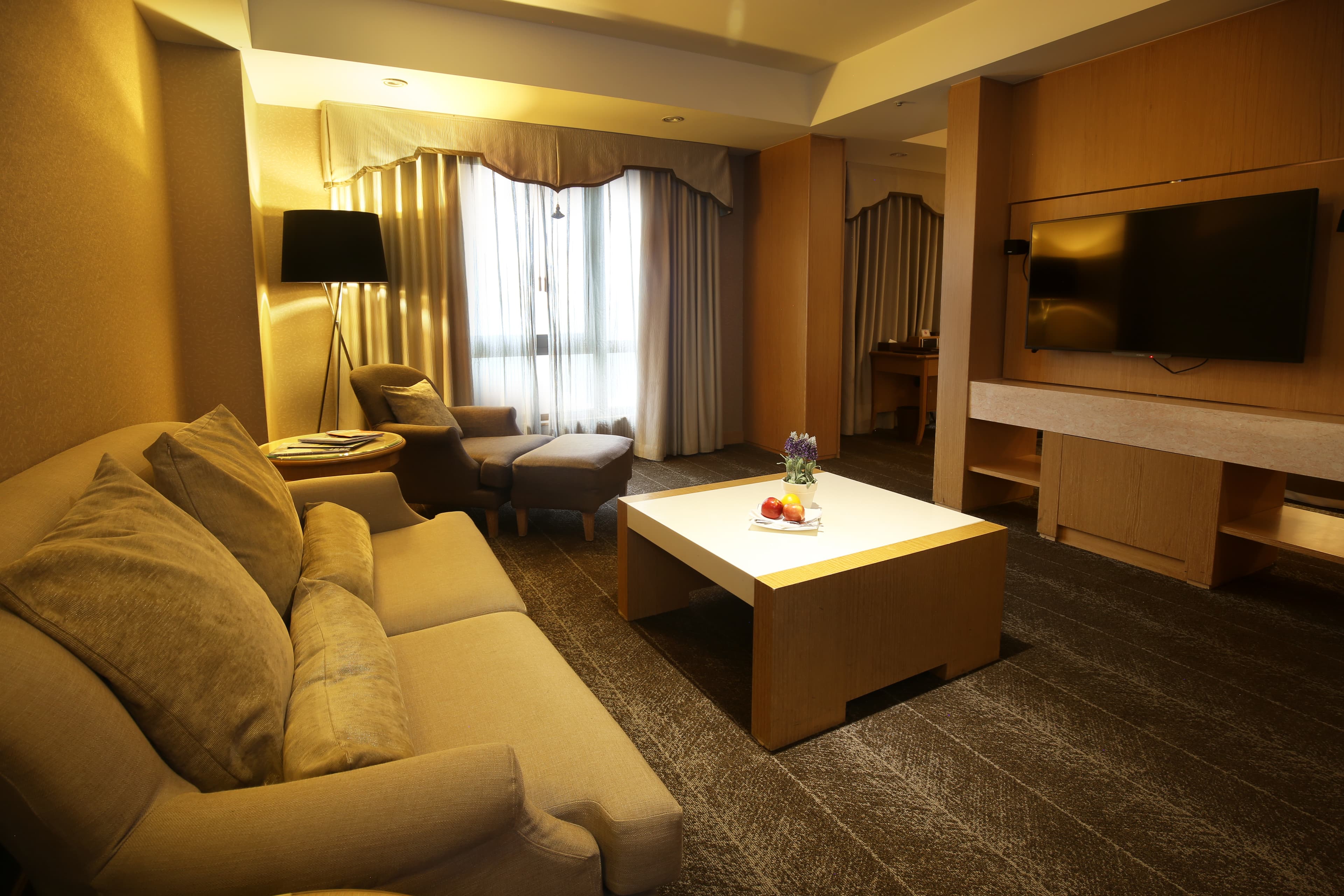 新莊翰品酒店 Chateau de Chine Hotel Xinzhuang