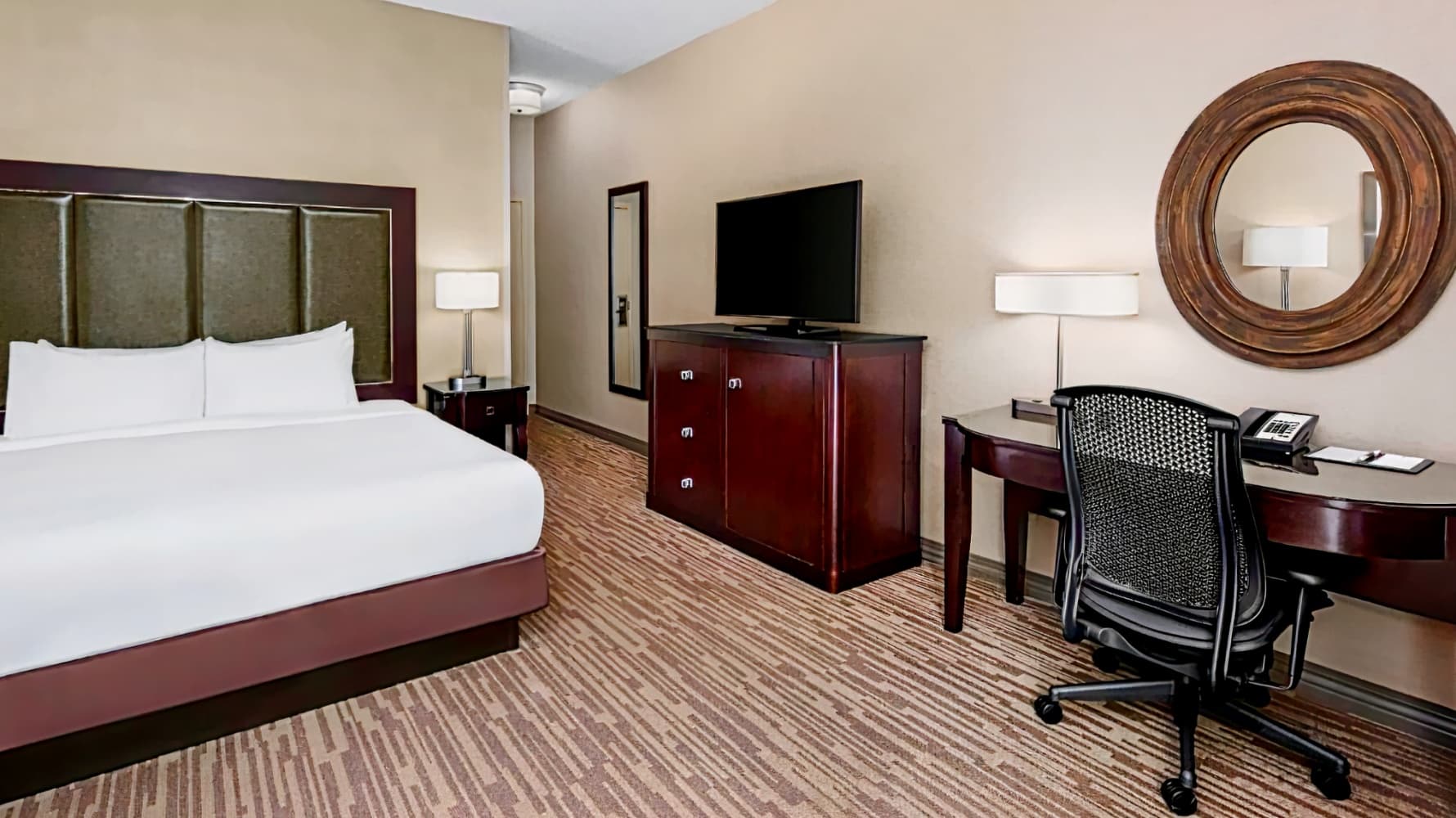 DoubleTree by Hilton Hotel Raleigh-Durham Airport at Research Triangle Park