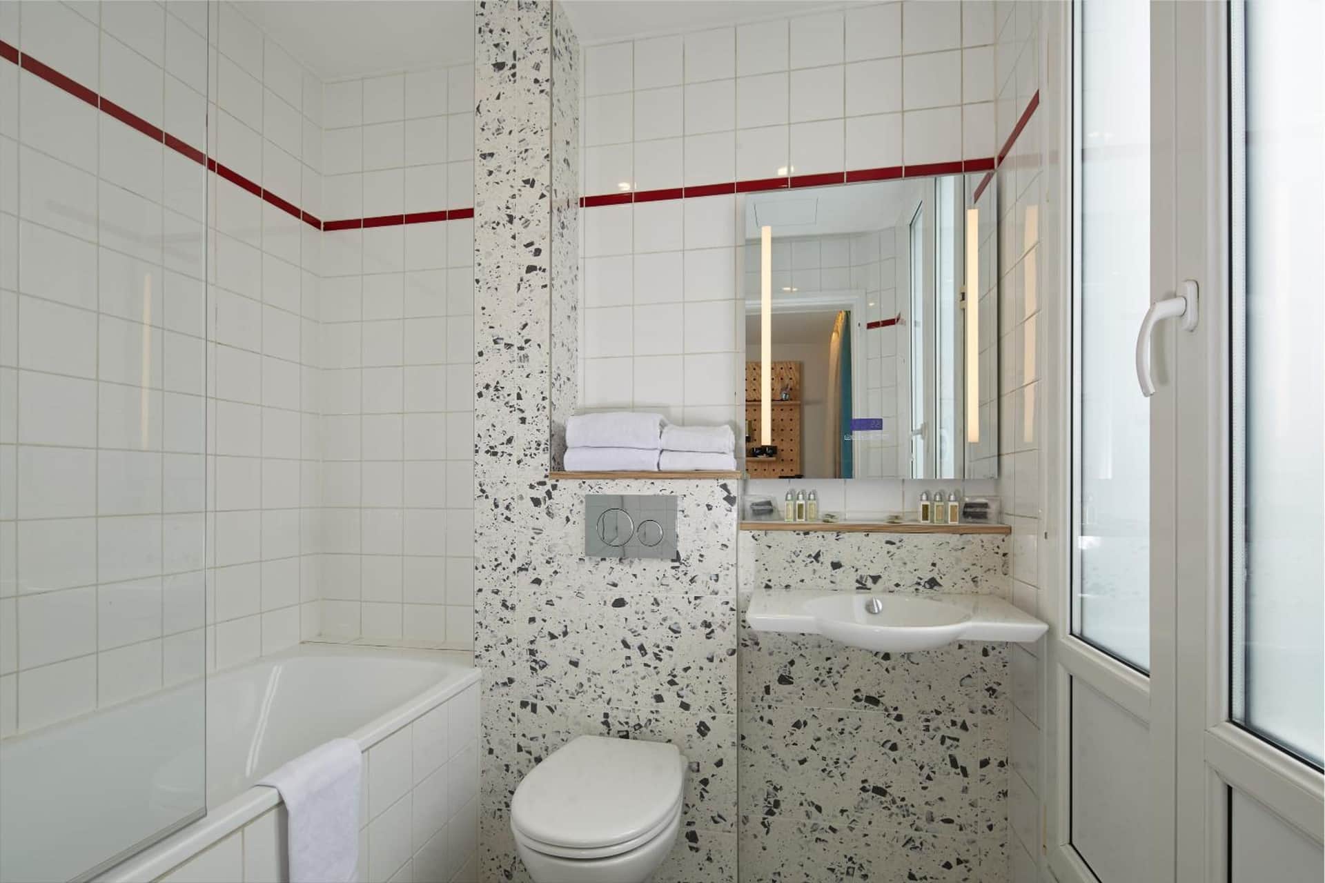 Hôtel Locomo - Gare de Lyon Bastille