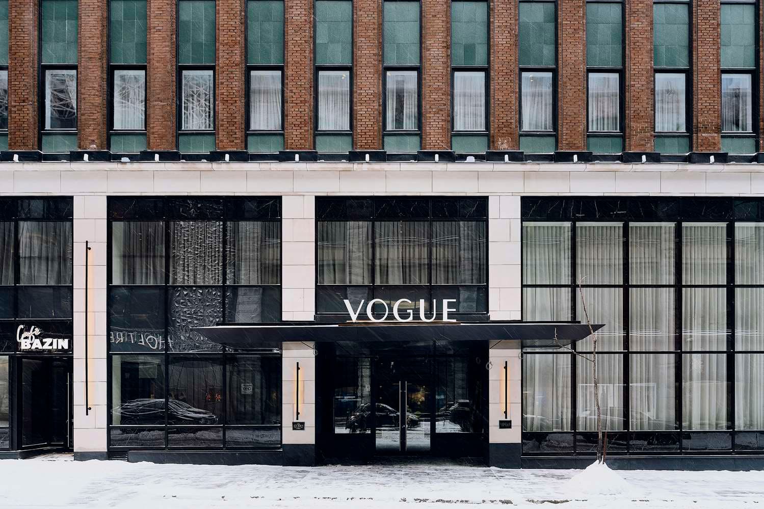 Vogue Hotel Montreal Downtown, Curio Collection by Hilton