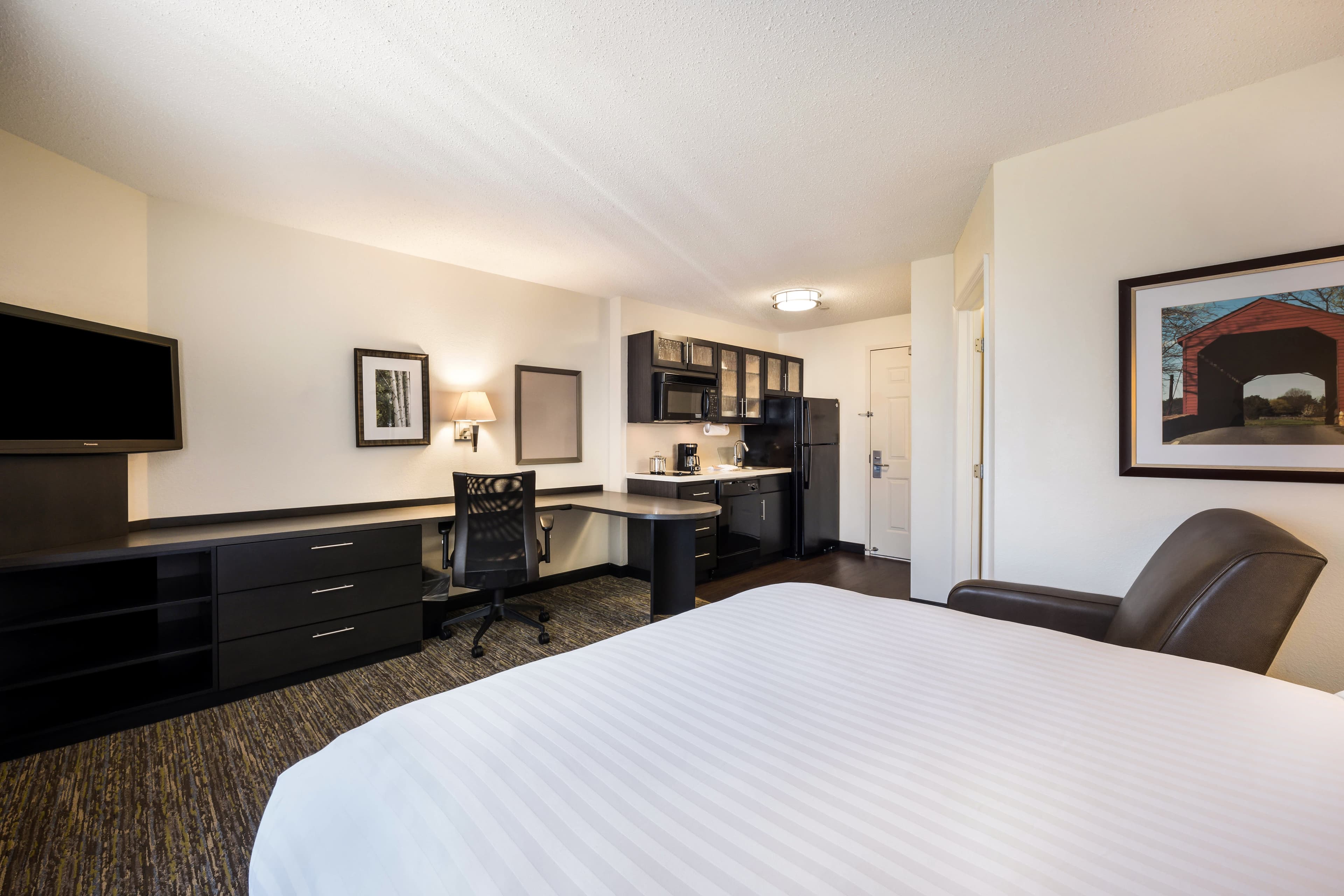 Sonesta Simply Suites Detroit Ann Arbor