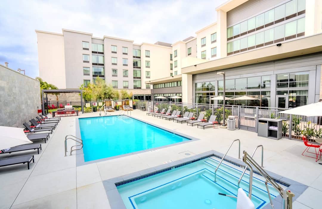 Hampton Inn Long Beach Airport