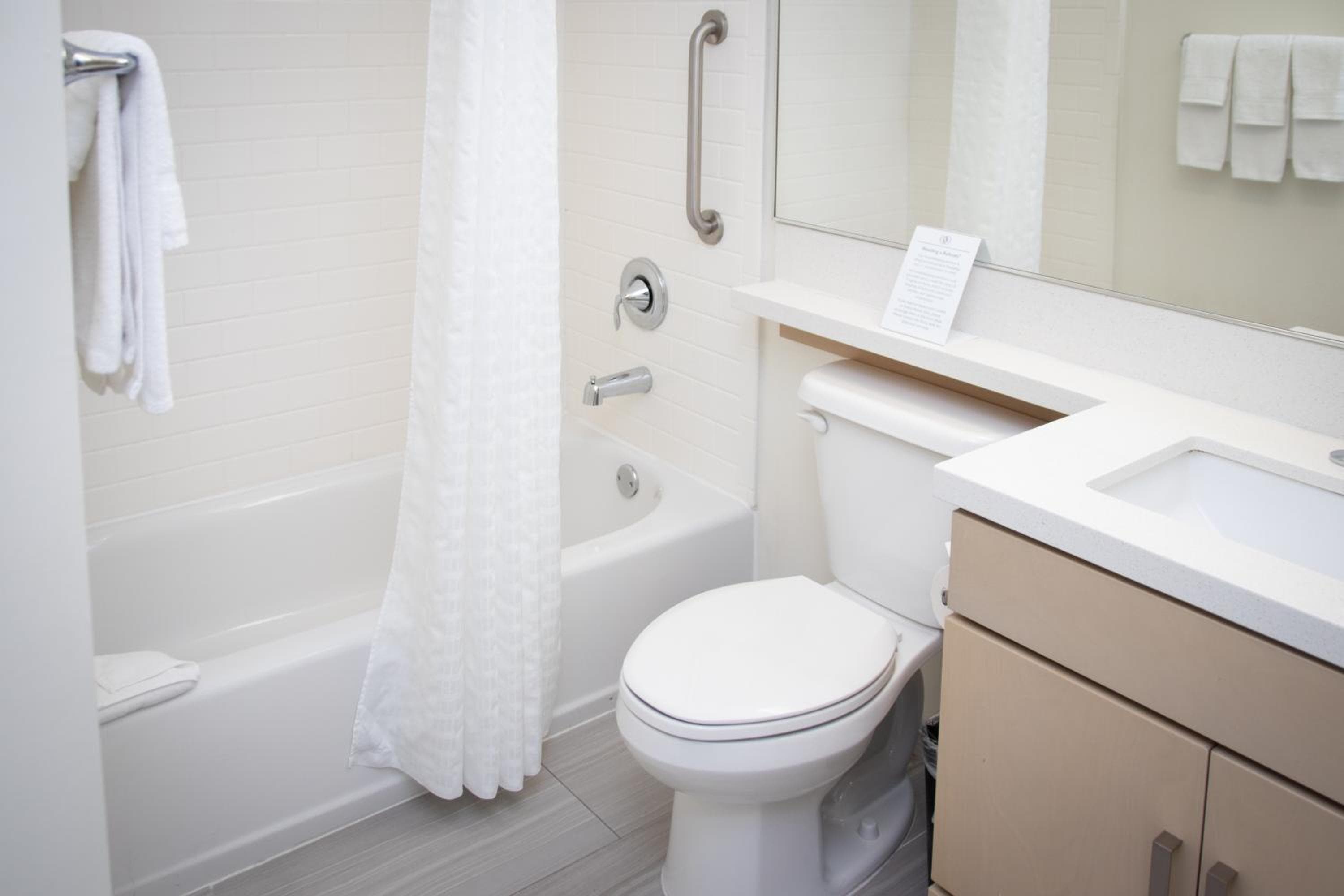 Candlewood Suites Miami Intl Airport - 36th St, an IHG Hotel