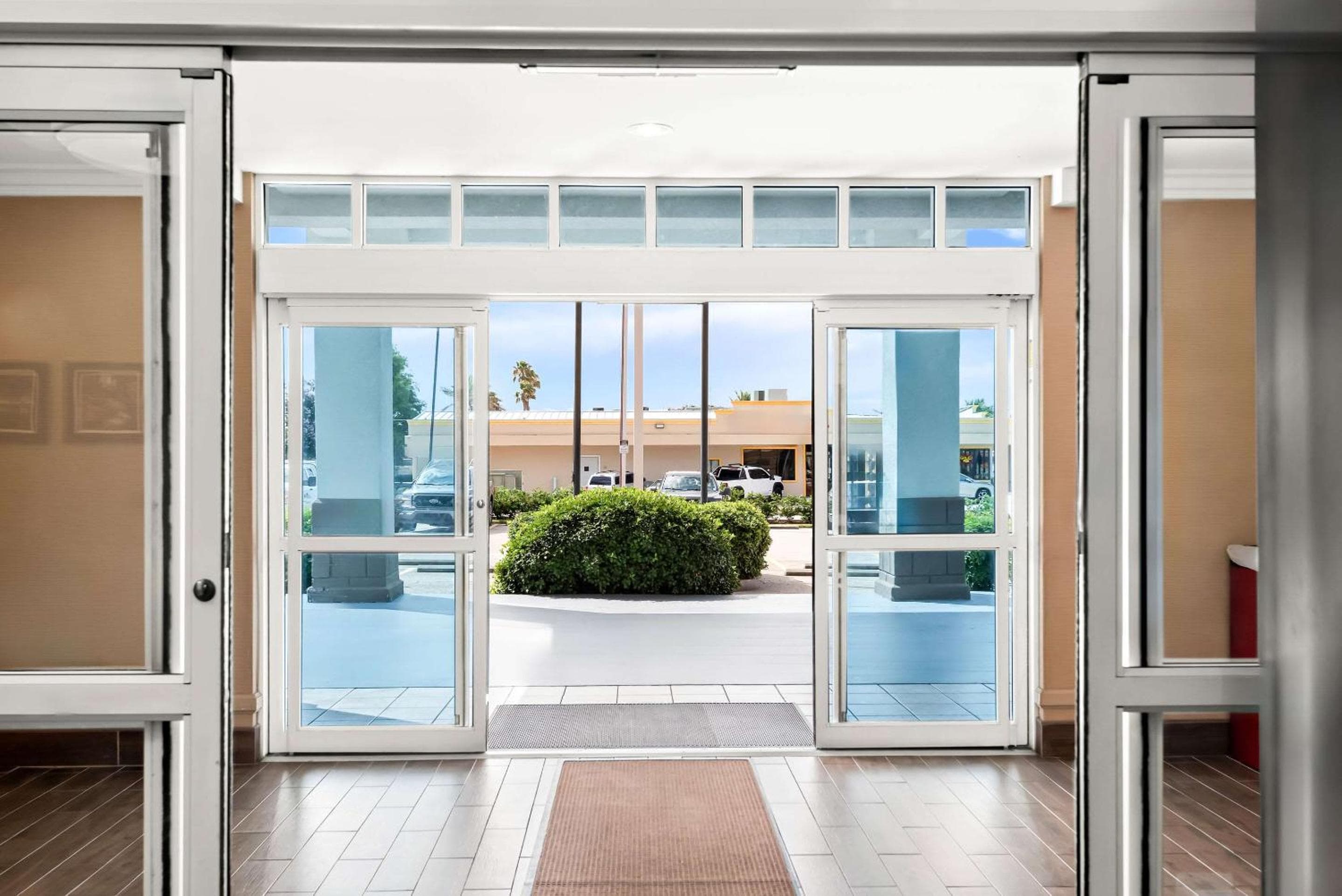 Comfort Suites New Orleans East