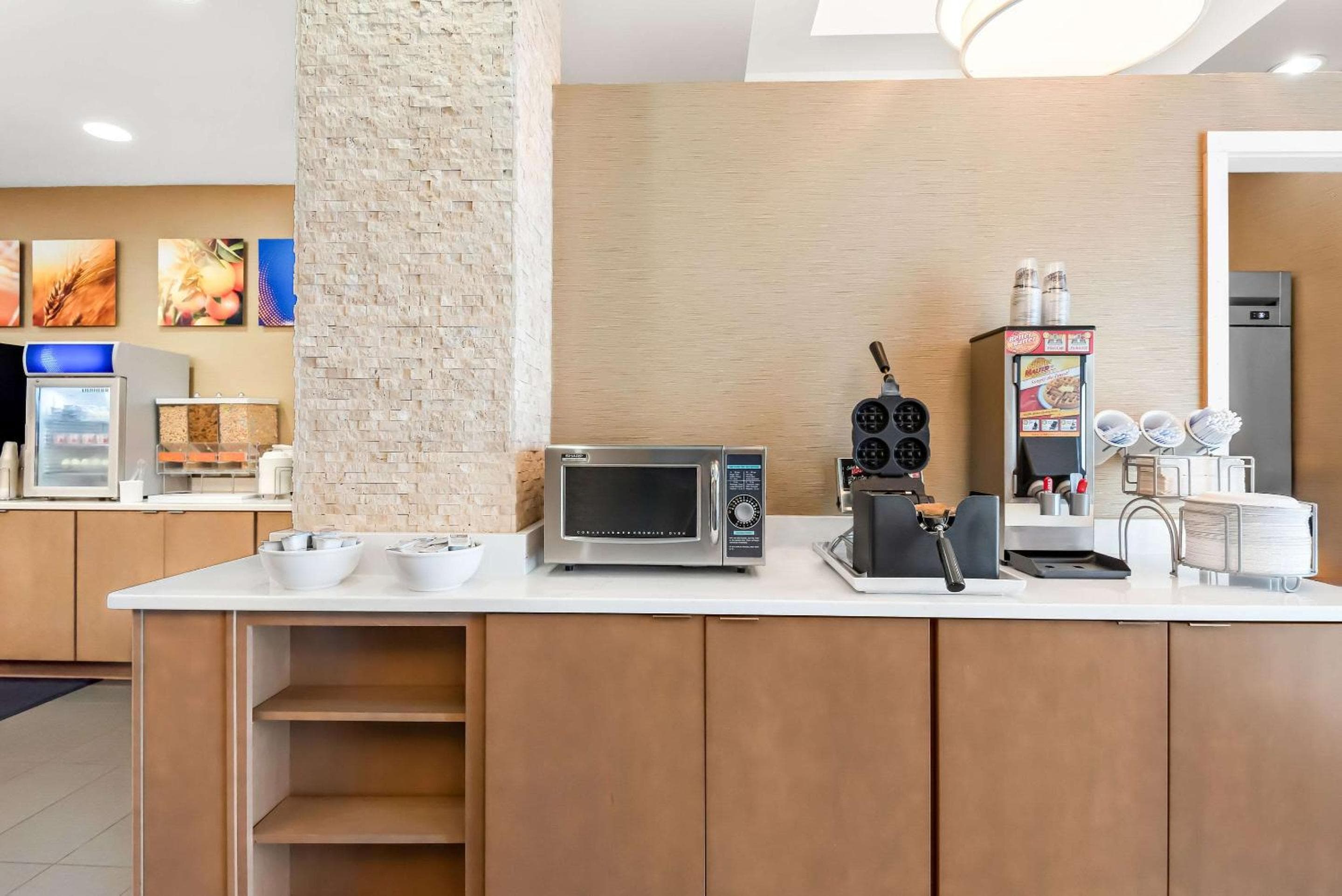 Comfort Suites New Orleans East