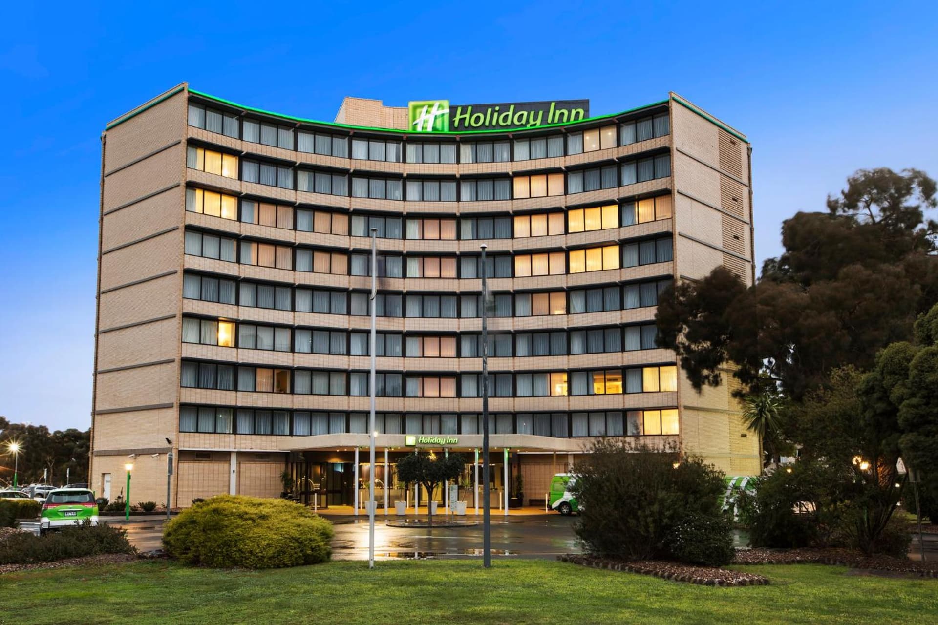 Holiday Inn Melbourne Airport by IHG