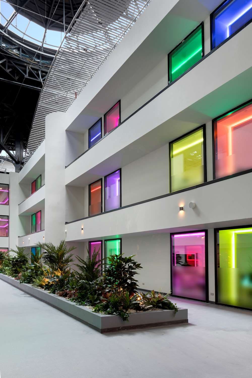 YOTELAIR Istanbul Airport, Duty free - International Transit area