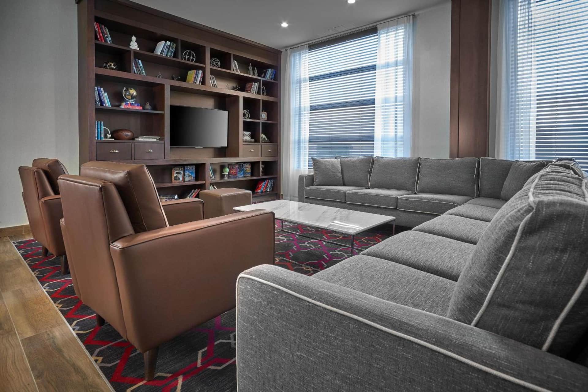 Four Points by Sheraton Edmonton West