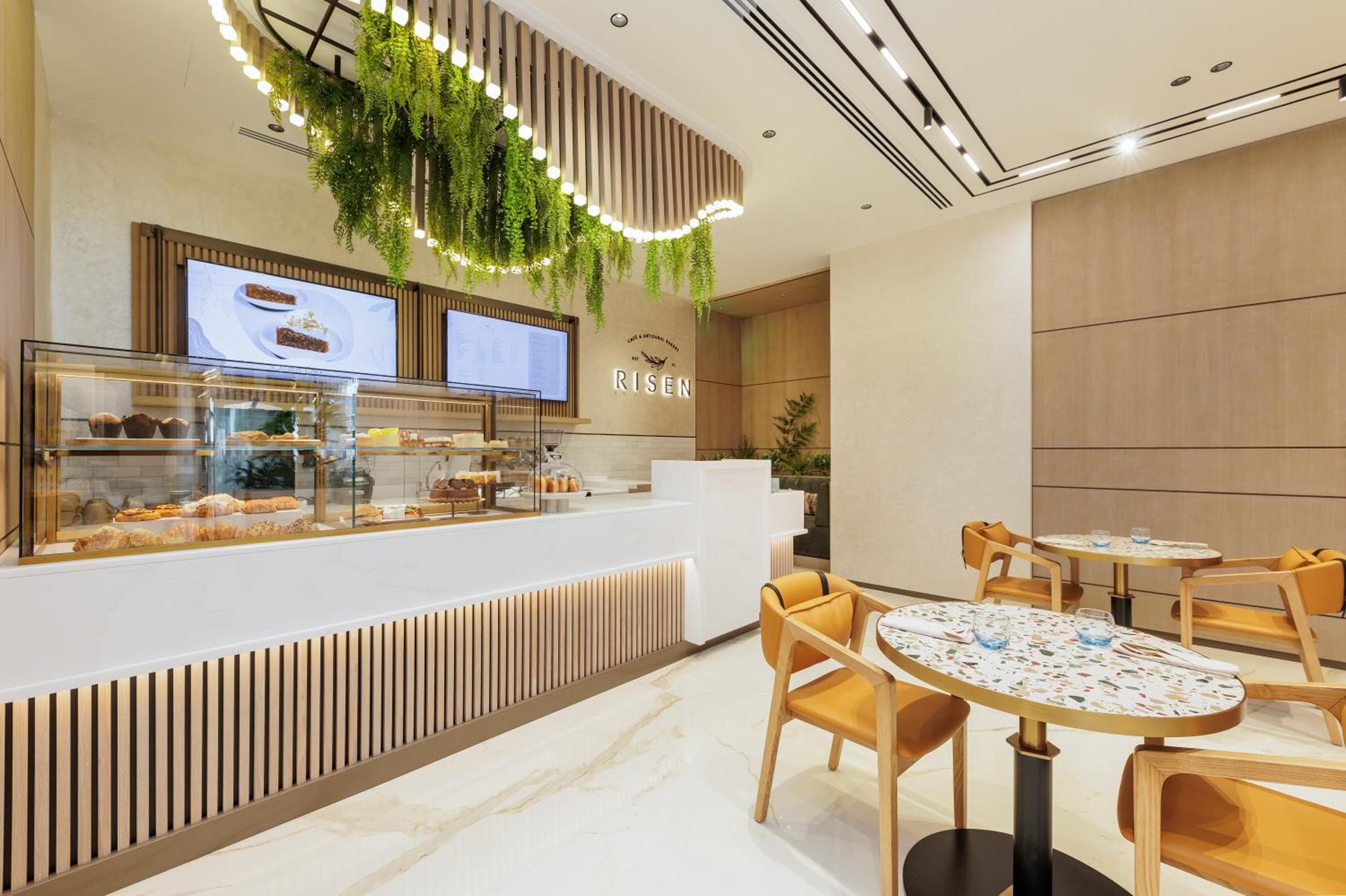 Holiday Inn Dubai Village Circle