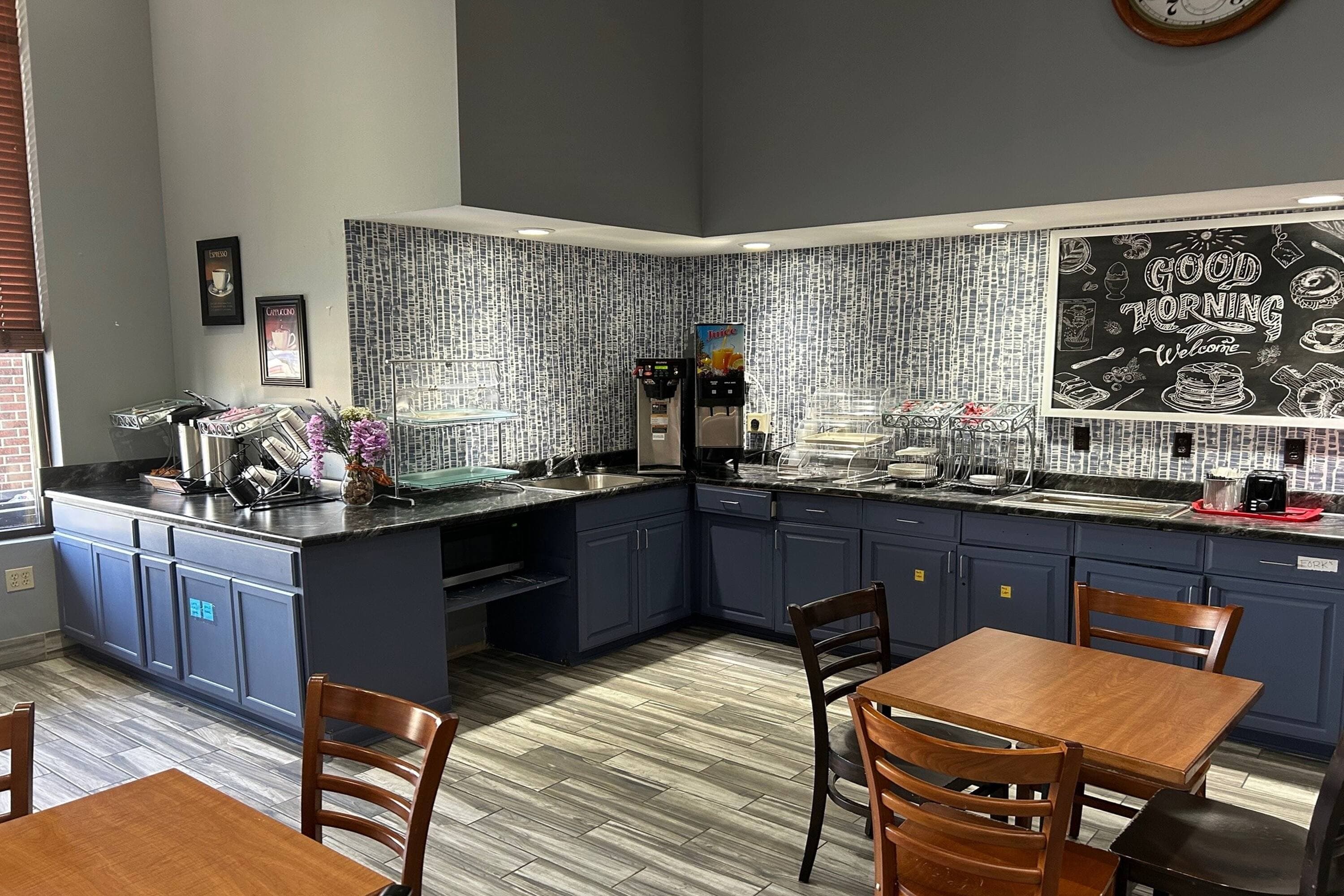 AmericInn by Wyndham Ottumwa