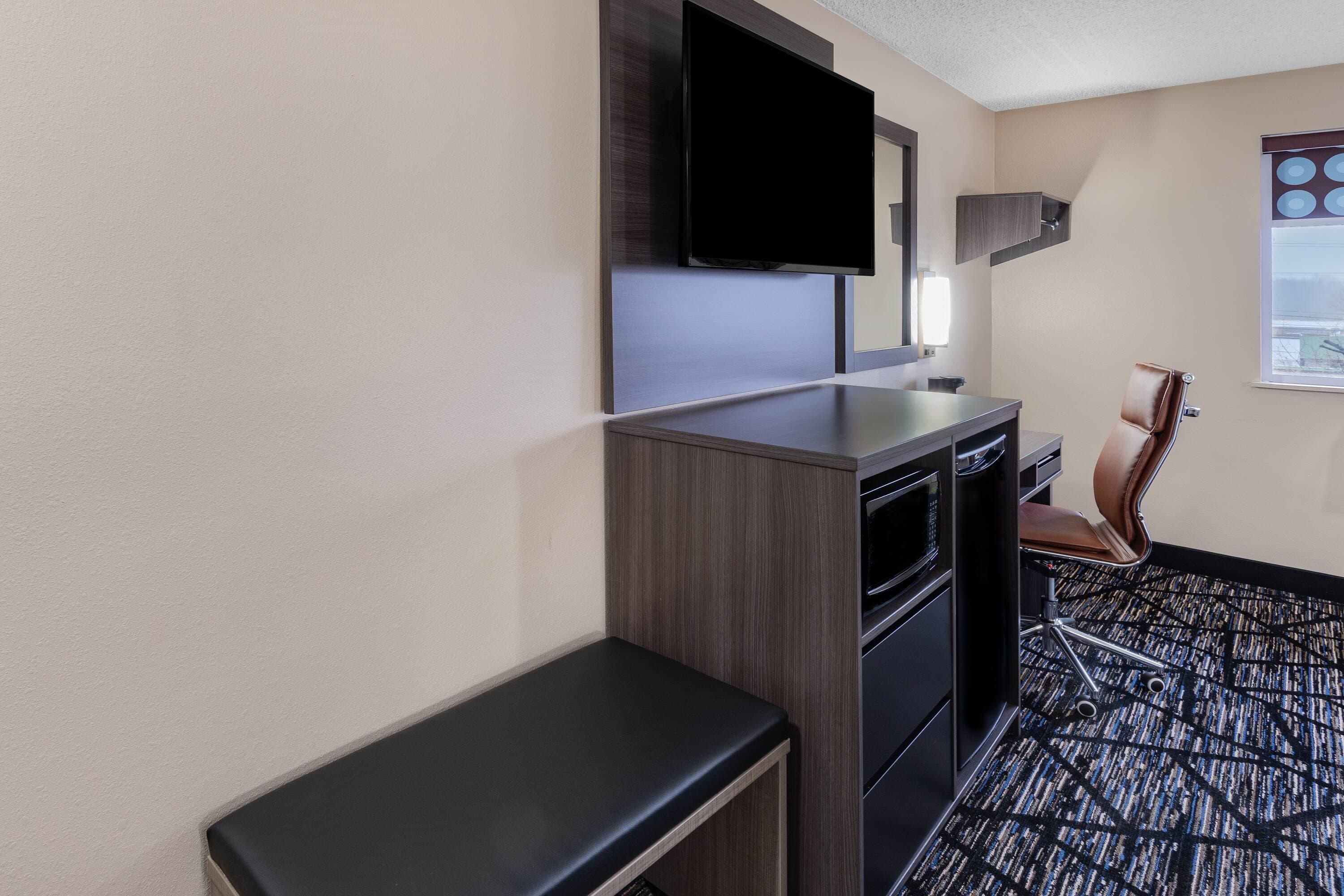 Super 8 by Wyndham Charlottesville