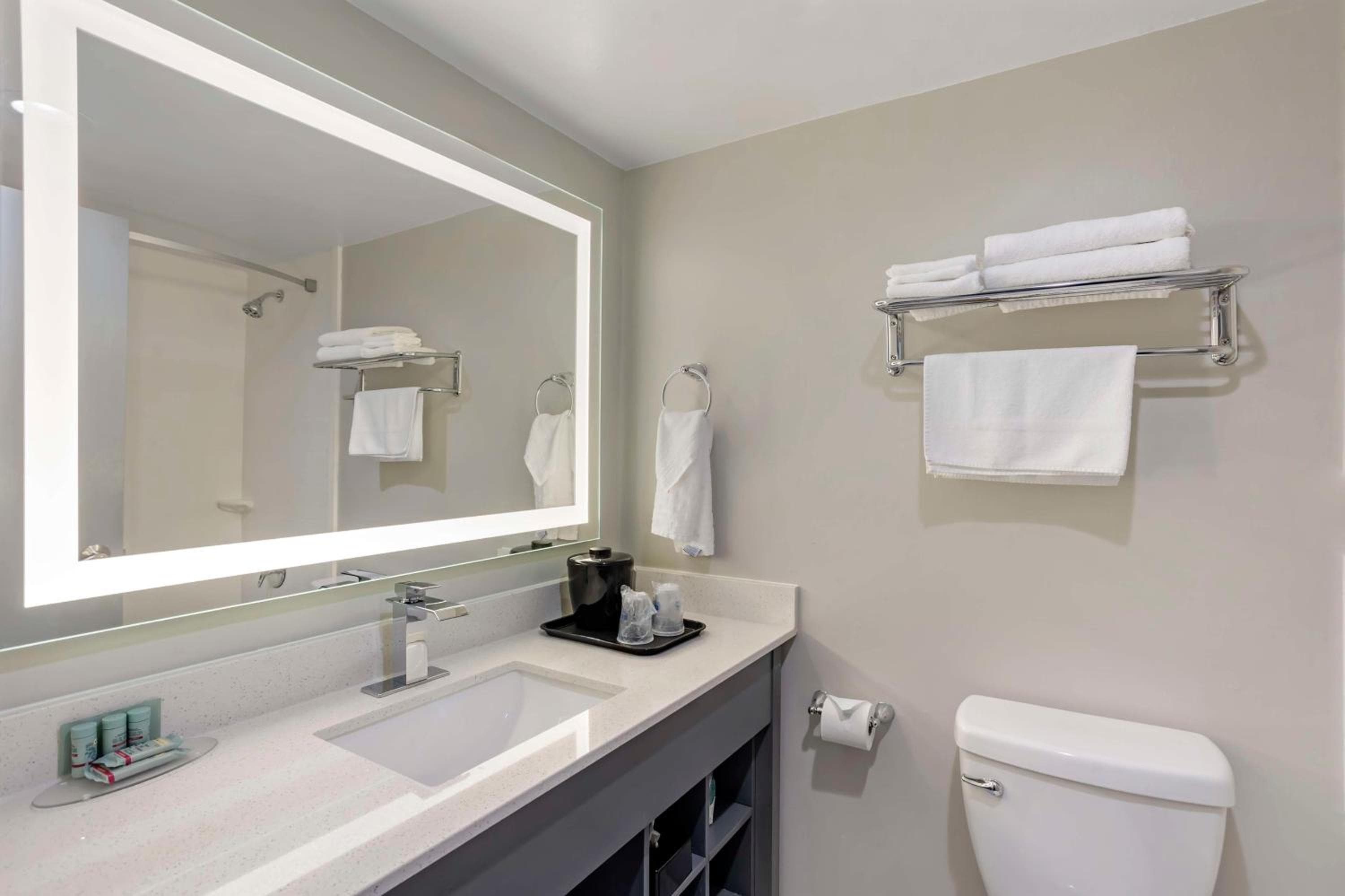 Best Western Rutgers University Hotel