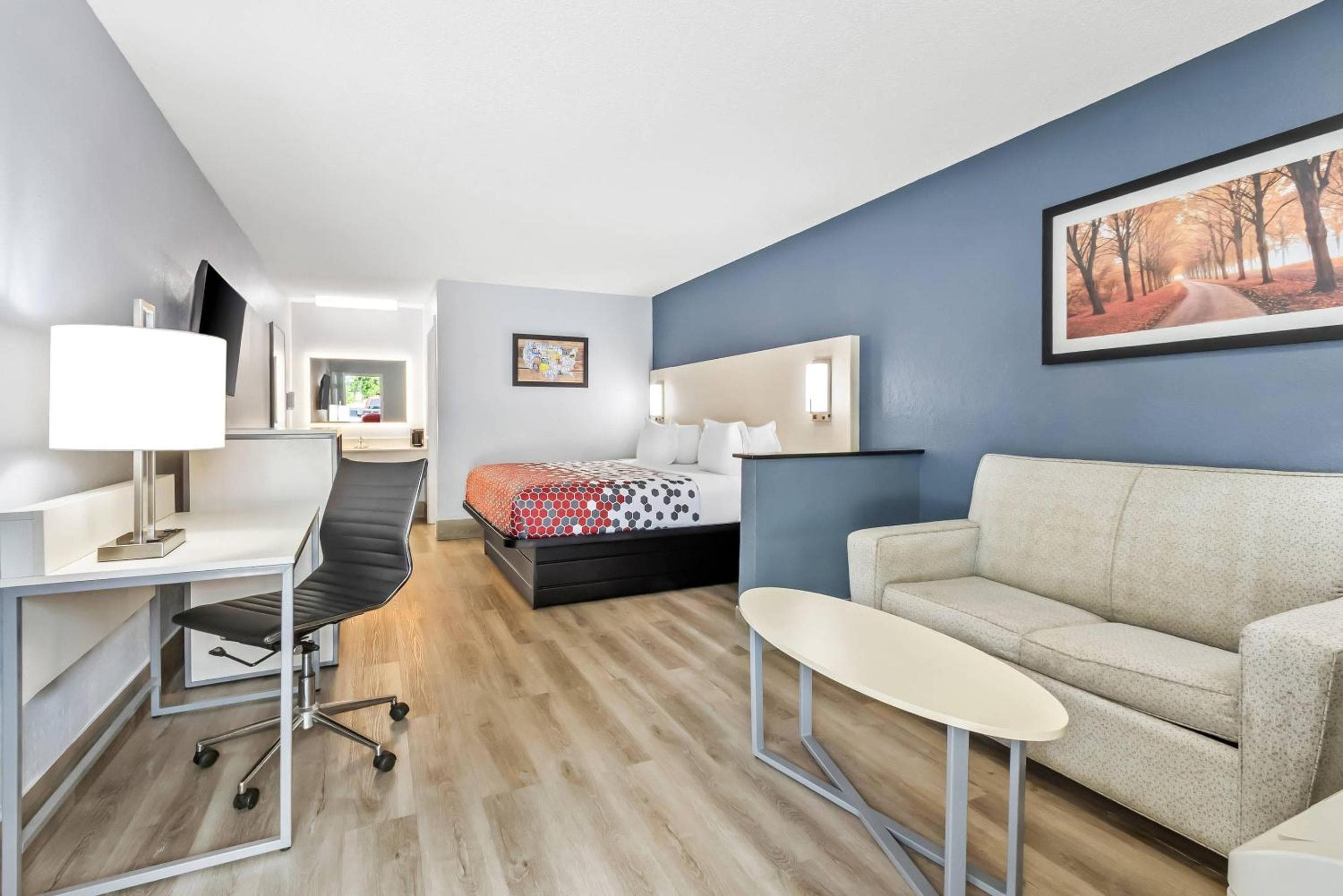 Econo Lodge Inn & Suites Cayce I-26 Airport