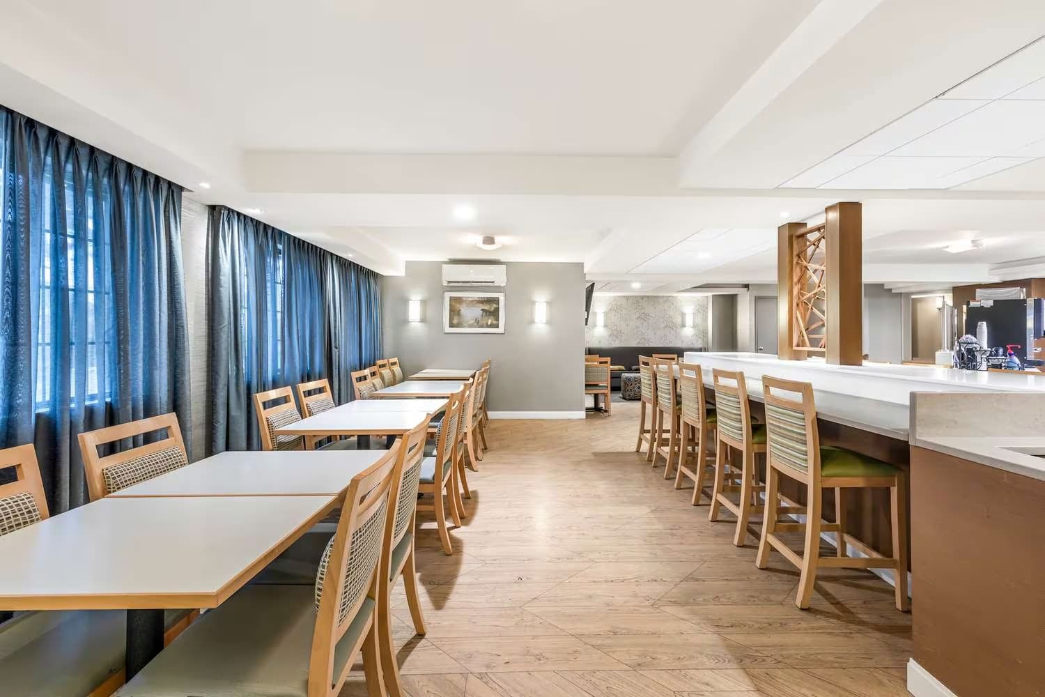 Best Western West Towne Suites