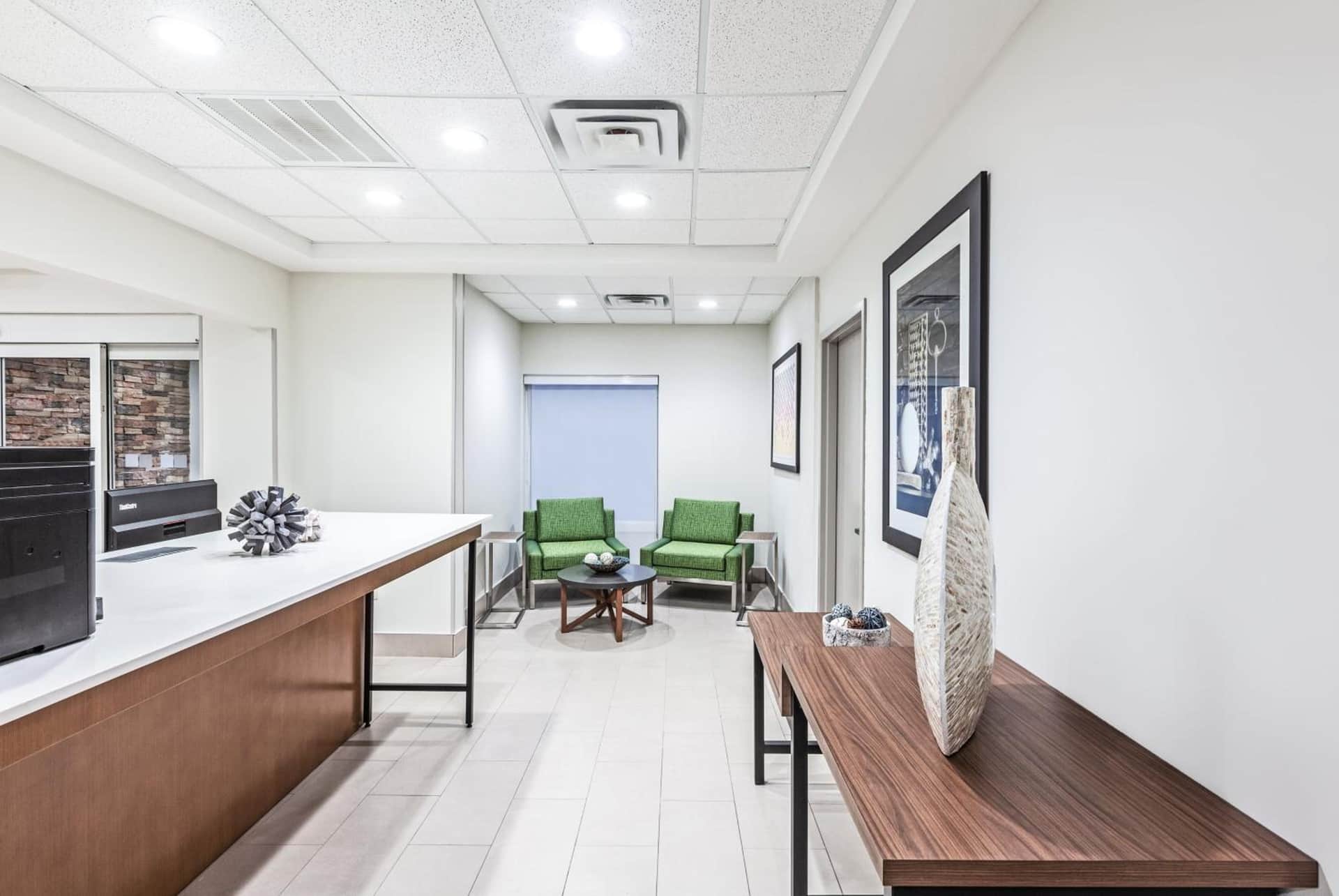 Holiday Inn Express & Suites Baton Rouge East by IHG