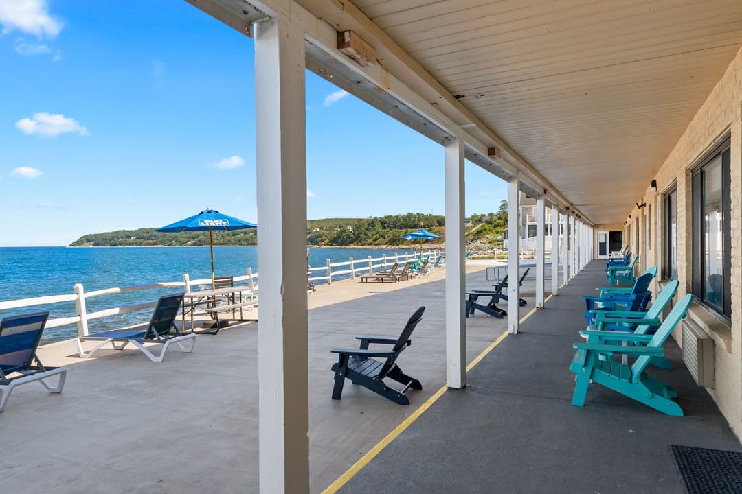 Pilgrim Sands Hotel on Long Beach