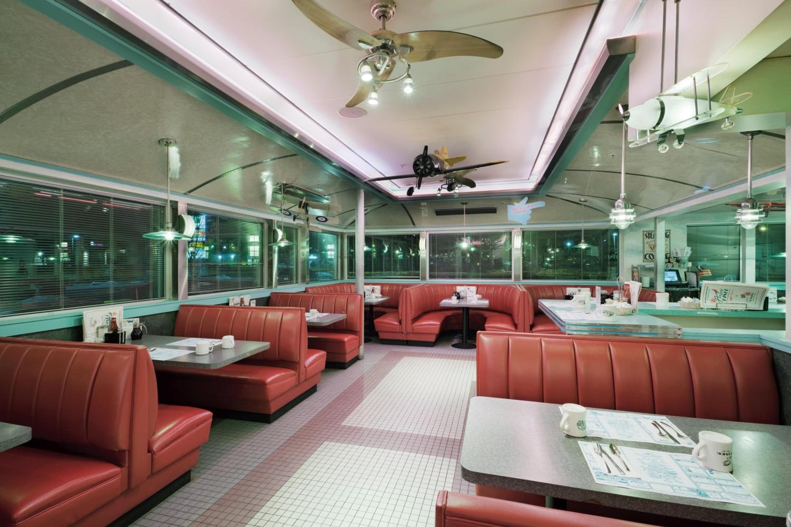 Holiday Inn Manchester Airport by IHG