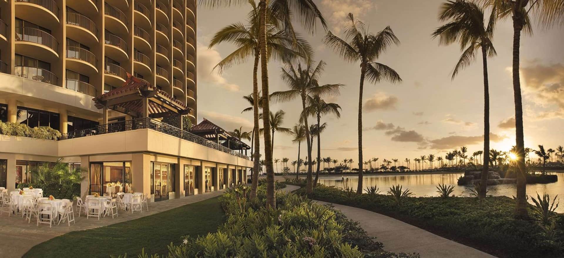 Hilton Hawaiian Village Waikiki Beach Resort