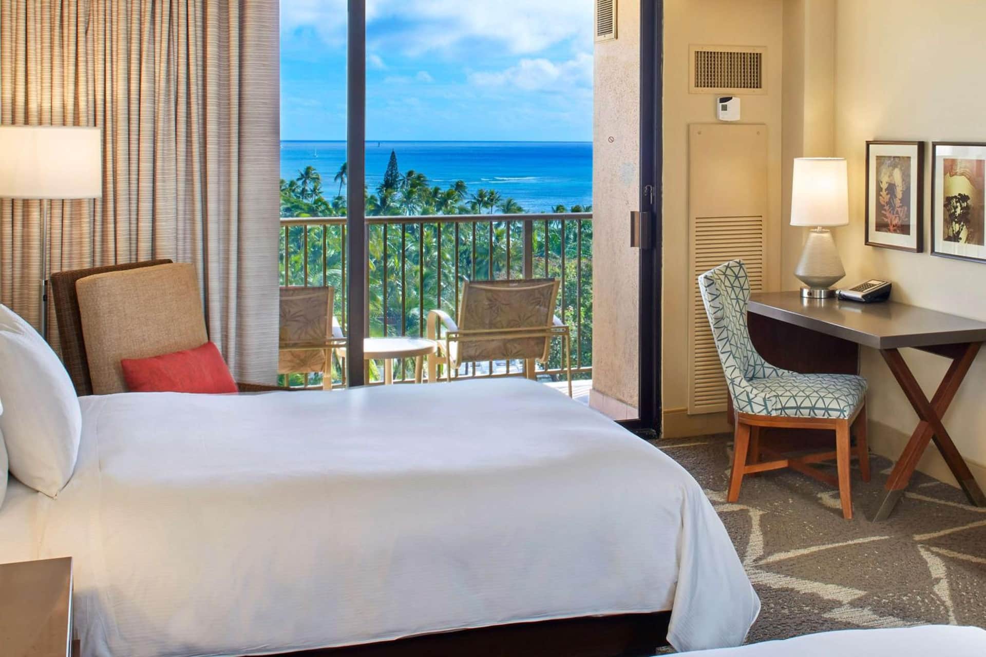 Hilton Hawaiian Village Waikiki Beach Resort