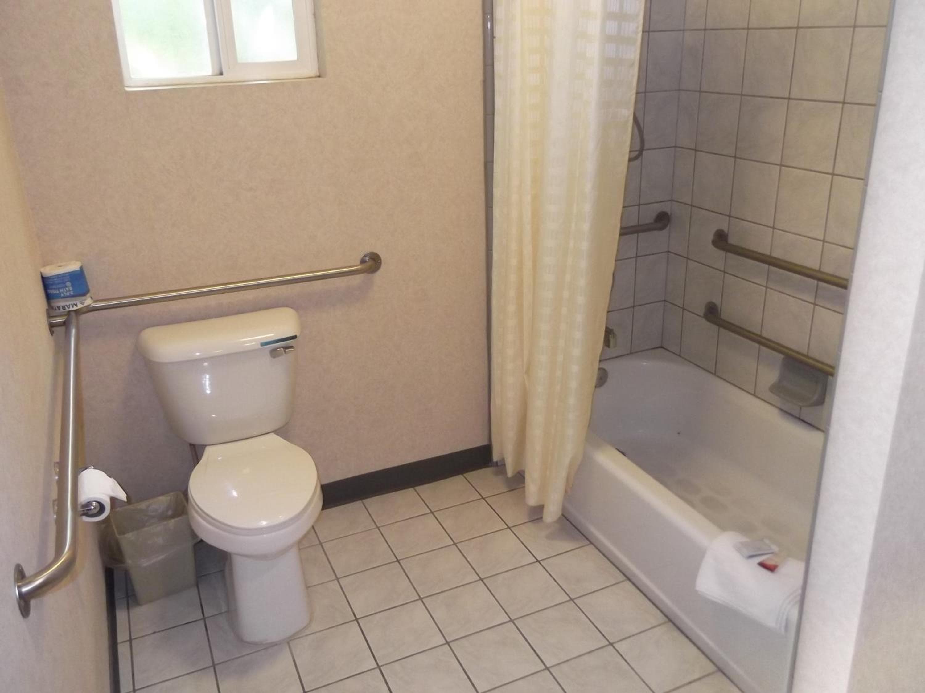 Garden Inn and Suites Fresno