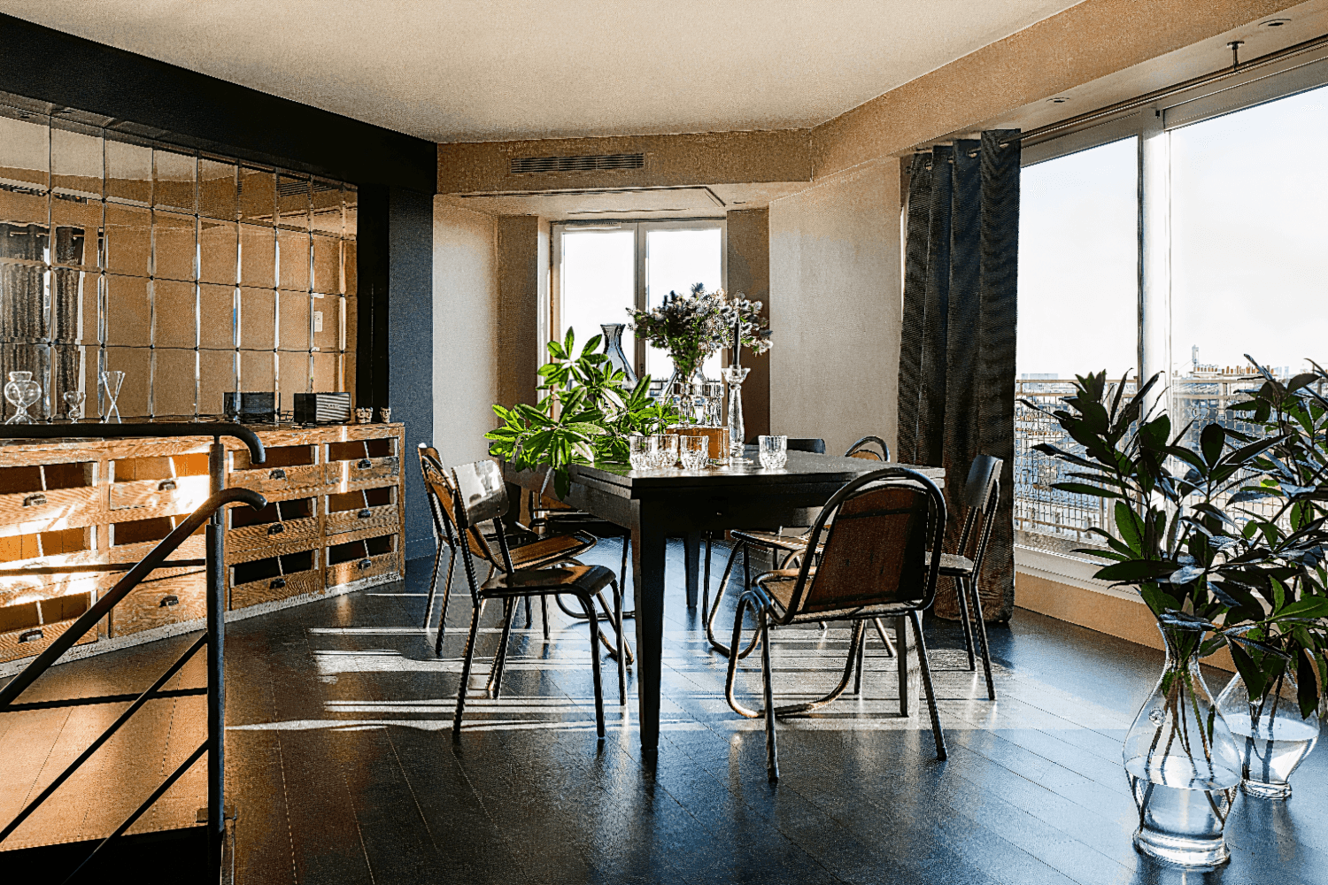 Notre dupleix sous les toits de Paris - Hôtel Le Chat Noir