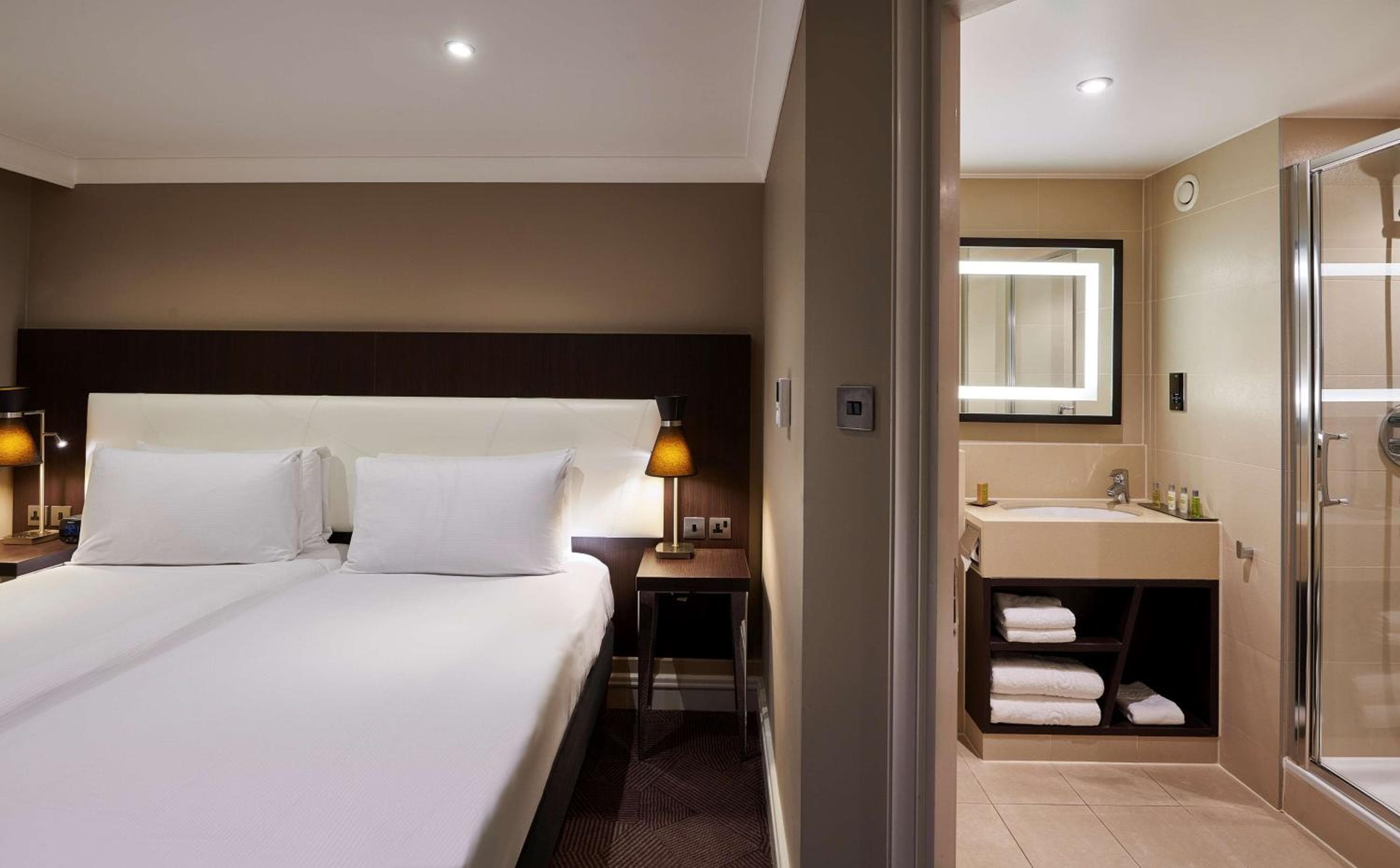 DoubleTree by Hilton London - Ealing